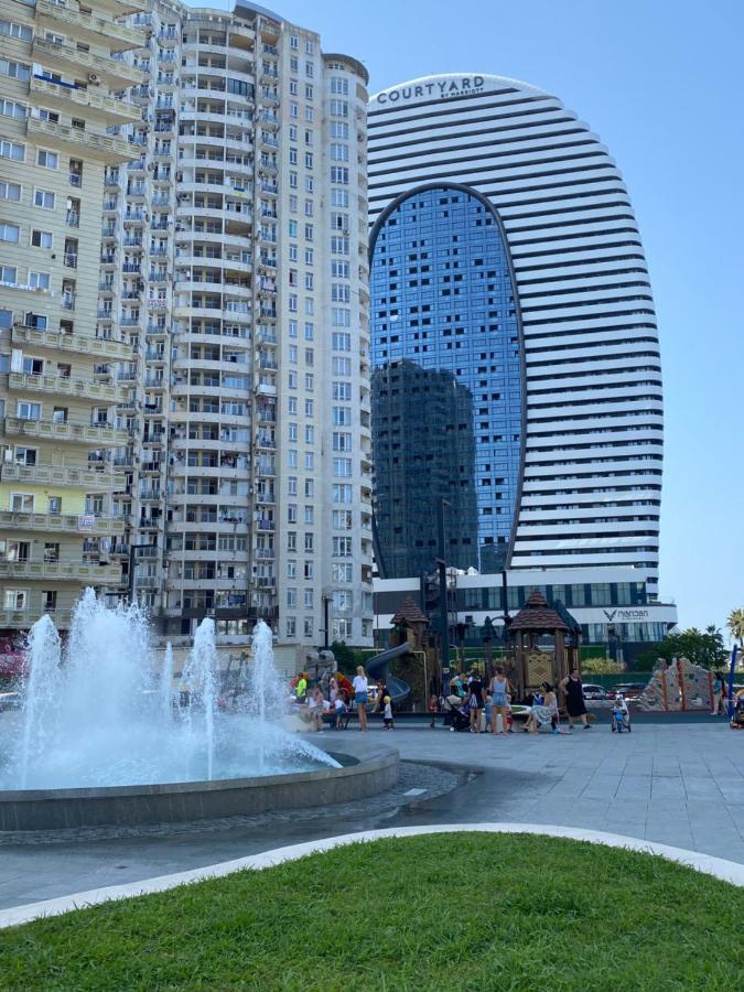 Roini Apartment Batumi Exterior photo